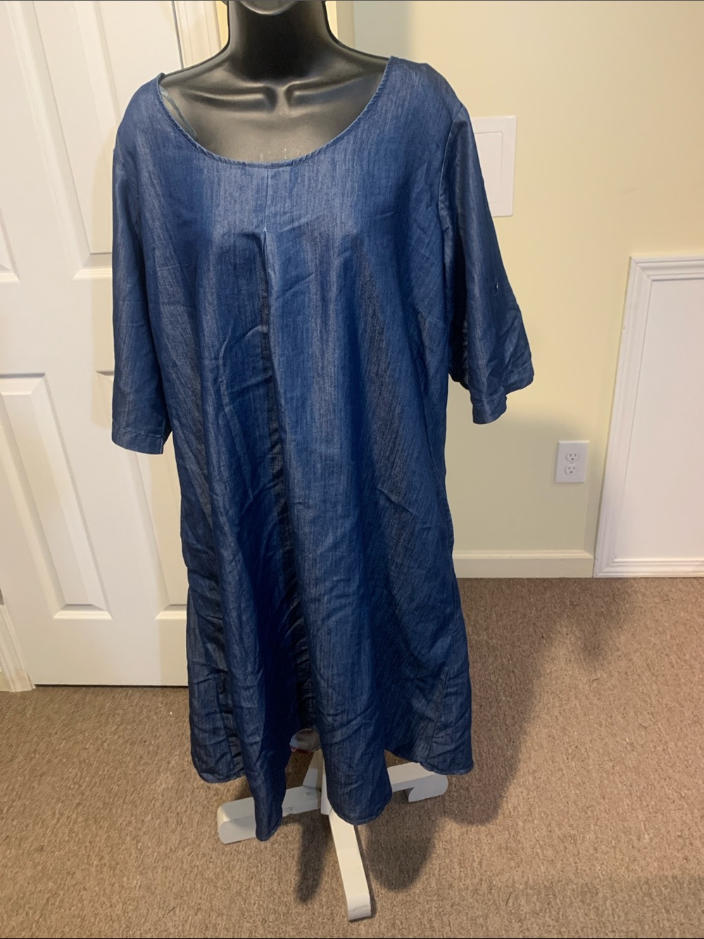 Women's Lightweight Navy Blue Shift Dress